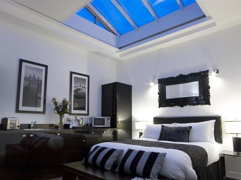 Strozzi Palace Suites By Mansley Cheltenham Exteriör bild