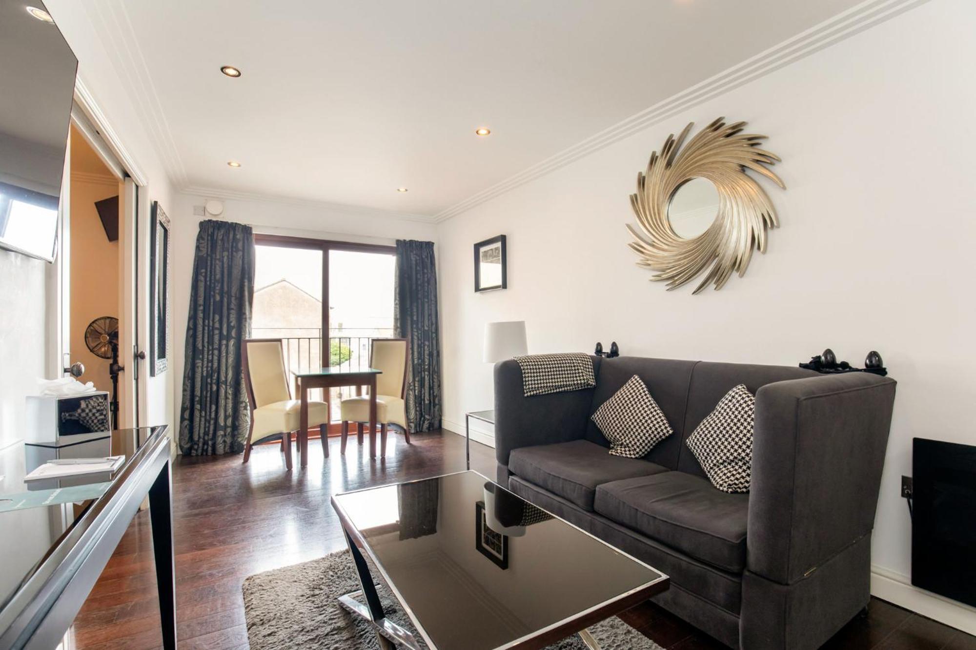 Strozzi Palace Suites By Mansley Cheltenham Exteriör bild