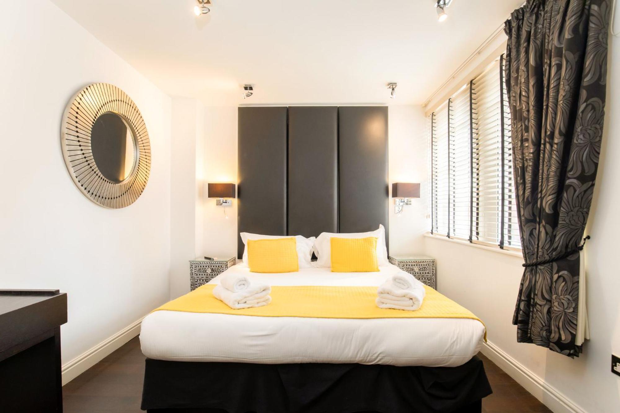 Strozzi Palace Suites By Mansley Cheltenham Exteriör bild