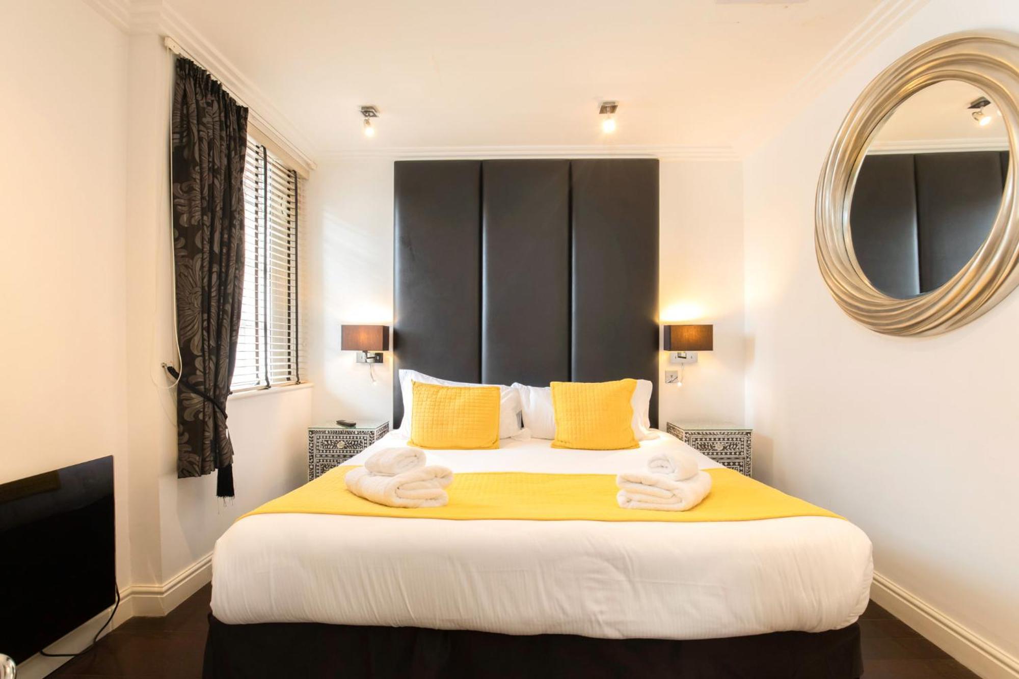 Strozzi Palace Suites By Mansley Cheltenham Exteriör bild