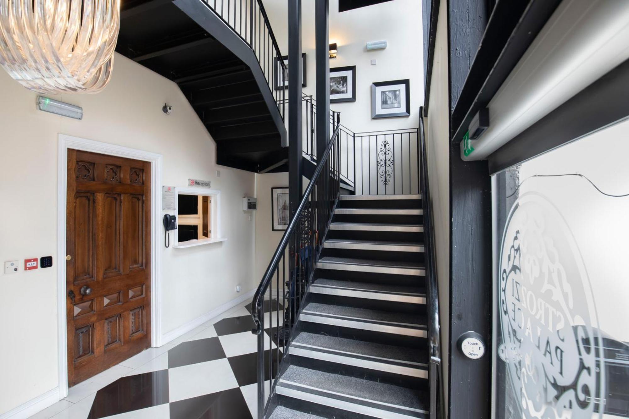 Strozzi Palace Suites By Mansley Cheltenham Exteriör bild