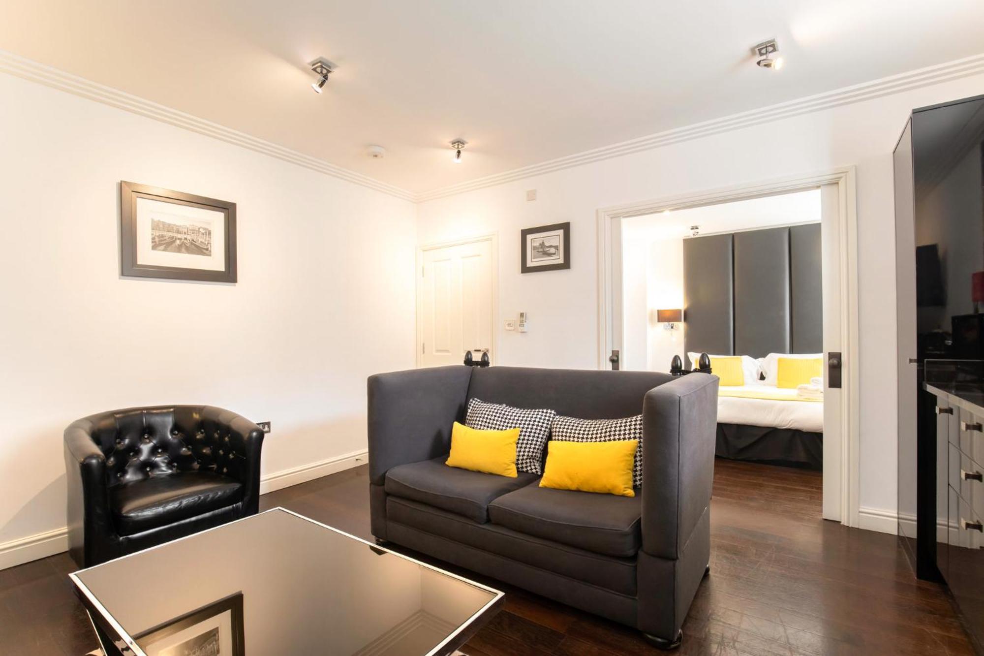 Strozzi Palace Suites By Mansley Cheltenham Exteriör bild