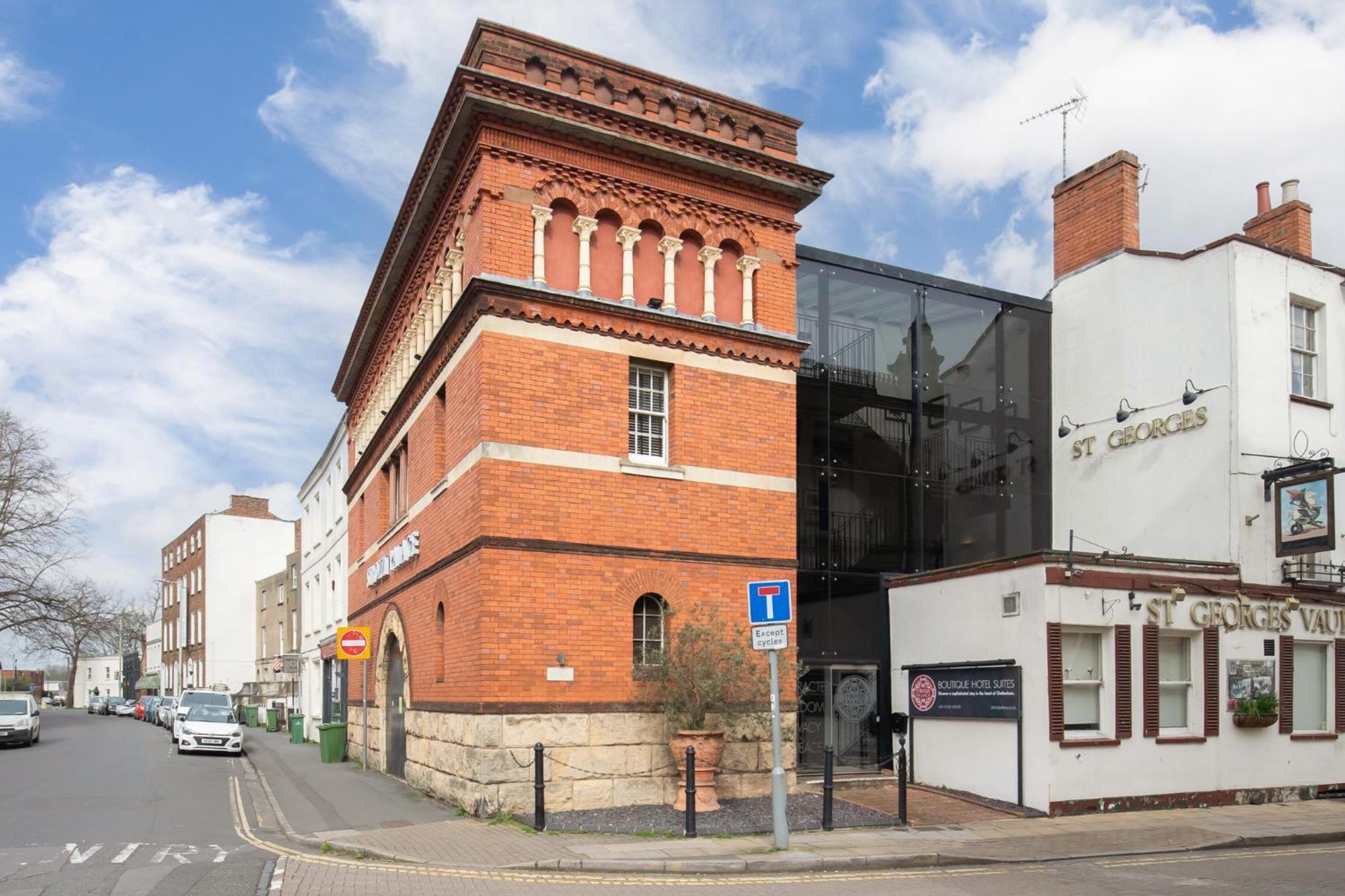 Strozzi Palace Suites By Mansley Cheltenham Exteriör bild