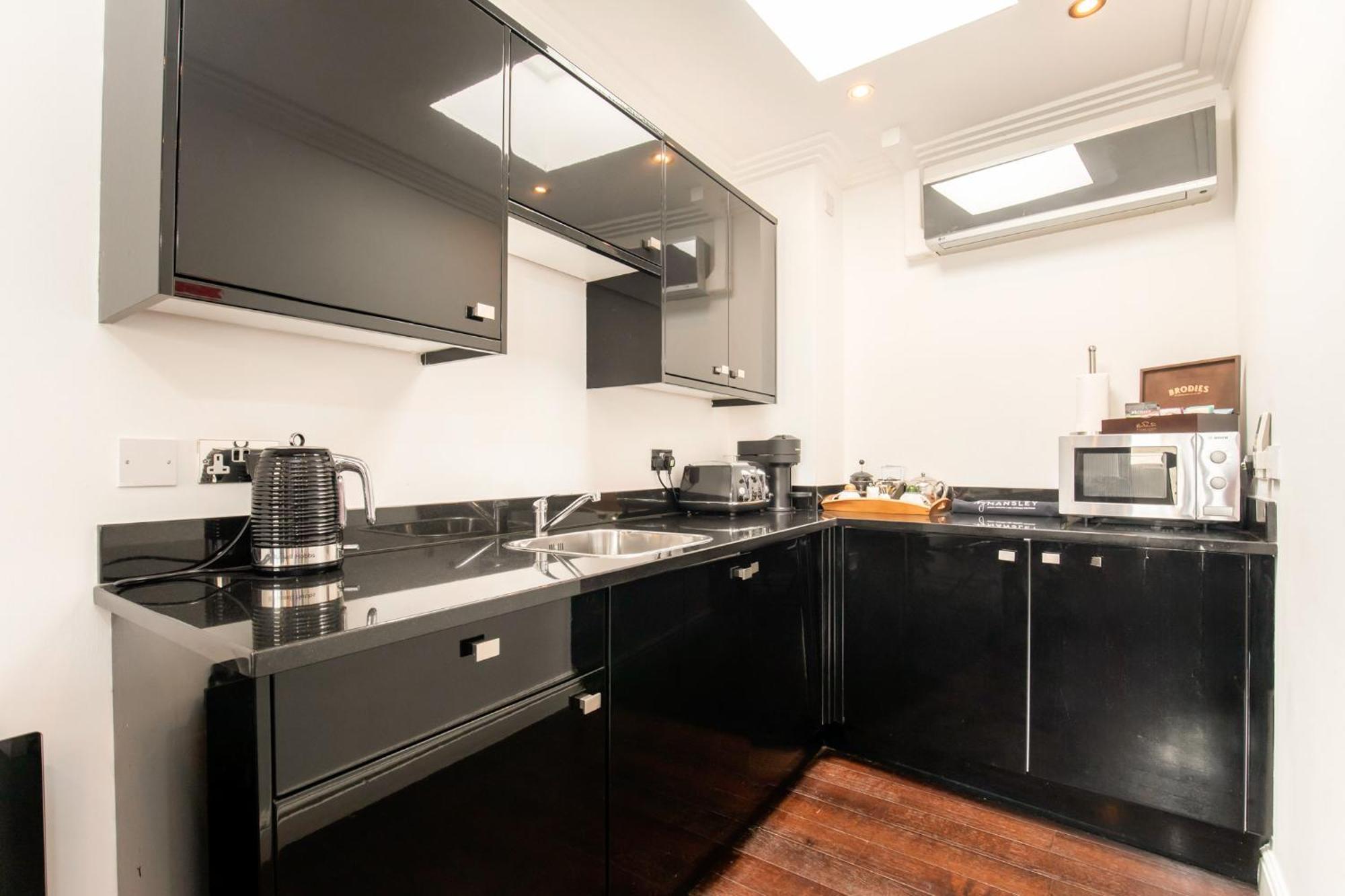Strozzi Palace Suites By Mansley Cheltenham Exteriör bild