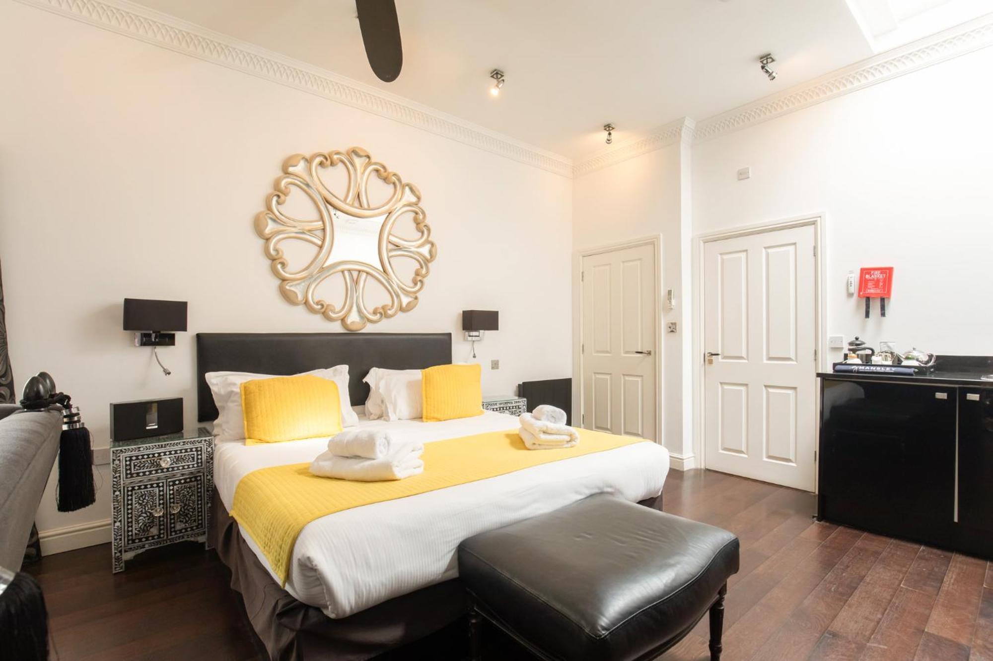 Strozzi Palace Suites By Mansley Cheltenham Exteriör bild