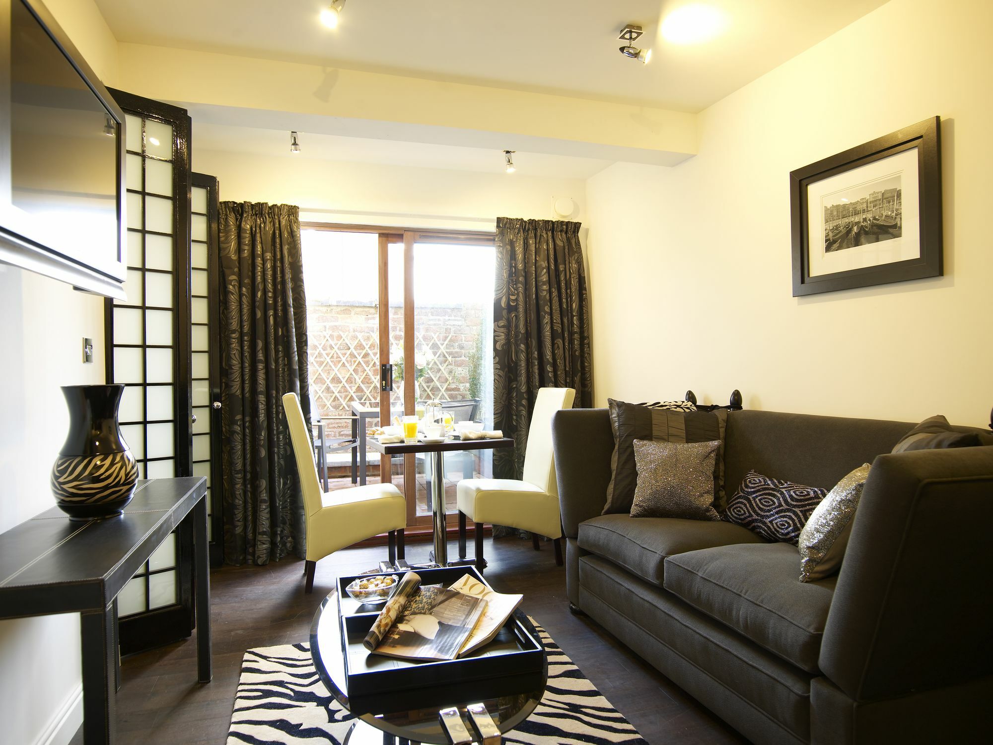 Strozzi Palace Suites By Mansley Cheltenham Exteriör bild